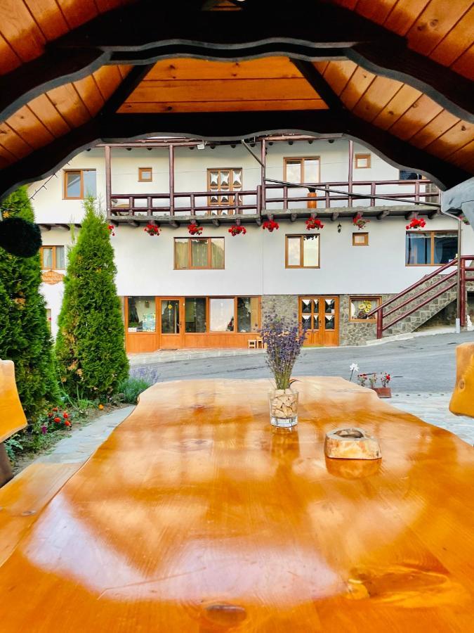 Casa Bangala Din Fundata Brașov Exterior foto