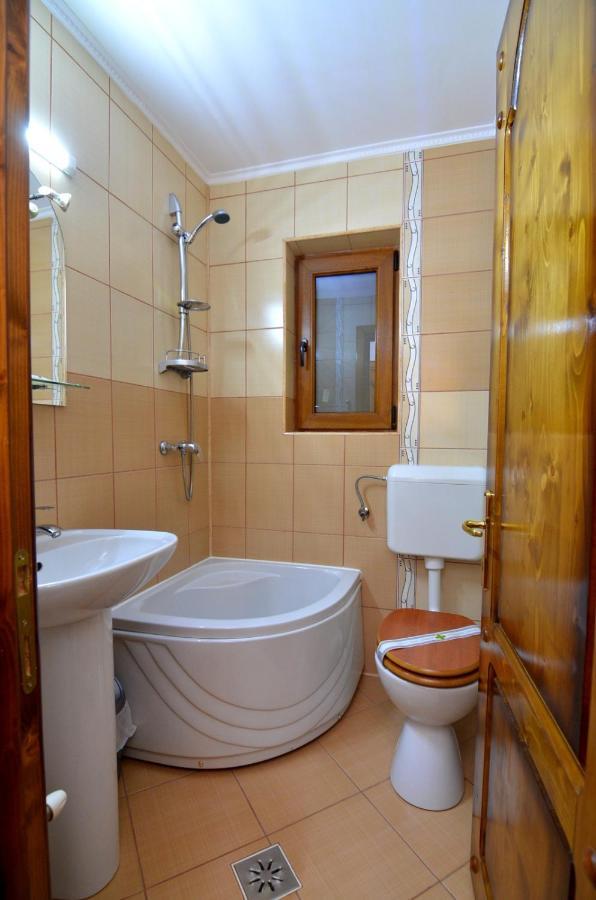 Casa Bangala Din Fundata Brașov Exterior foto