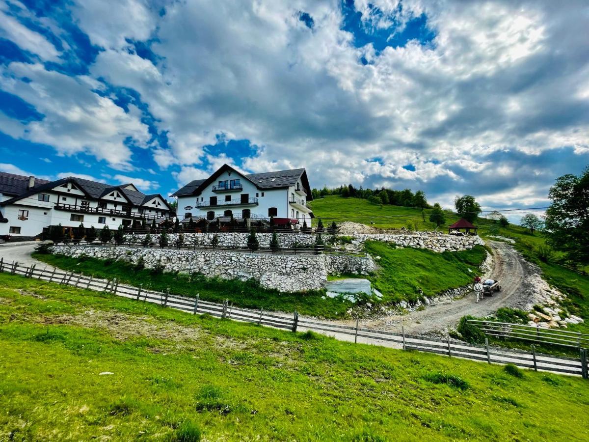 Casa Bangala Din Fundata Brașov Exterior foto