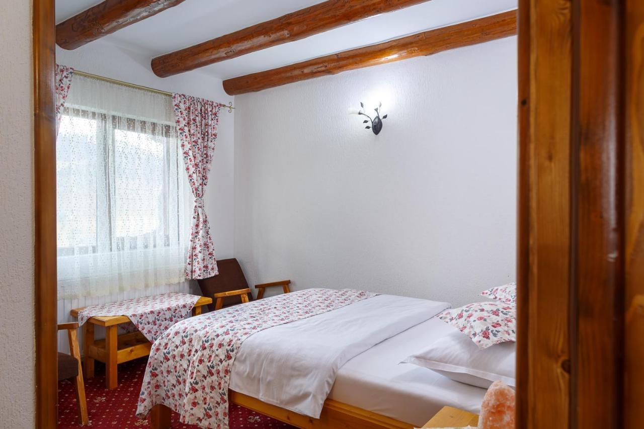 Casa Bangala Din Fundata Brașov Exterior foto